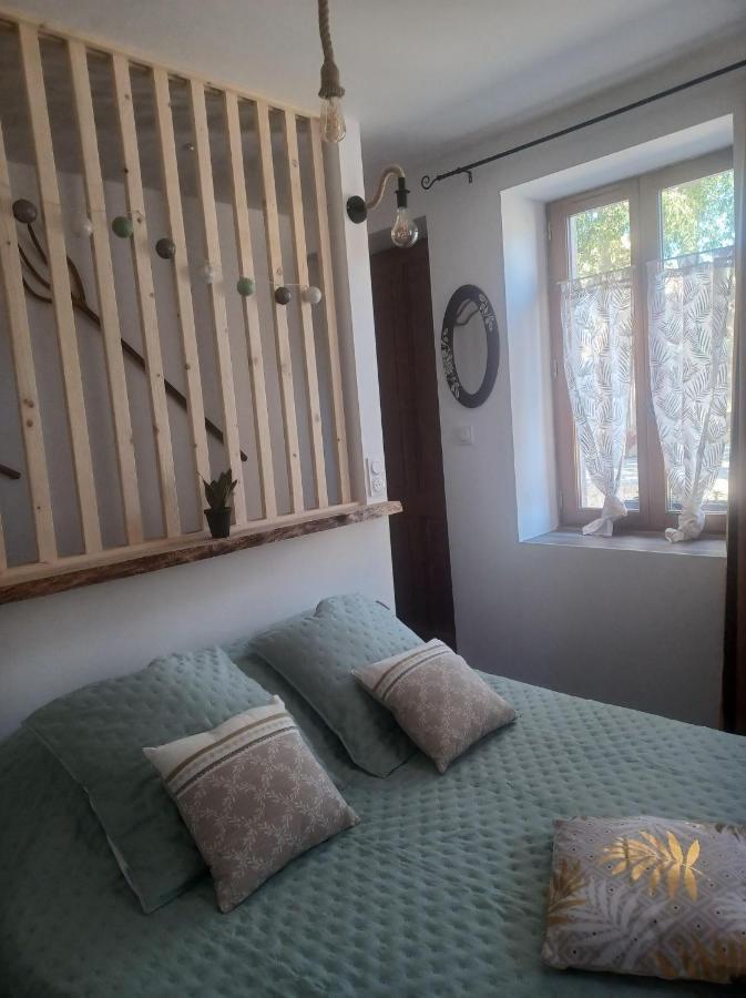 Chambre D'Hote Au Jardin Le Clos Des Vins D'Anges Saint-Pierre-des-Champs Екстер'єр фото